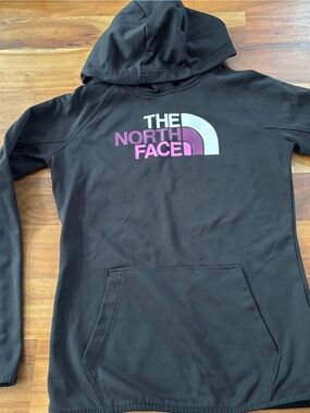 North Face Black Logo Hoodie - Size Small